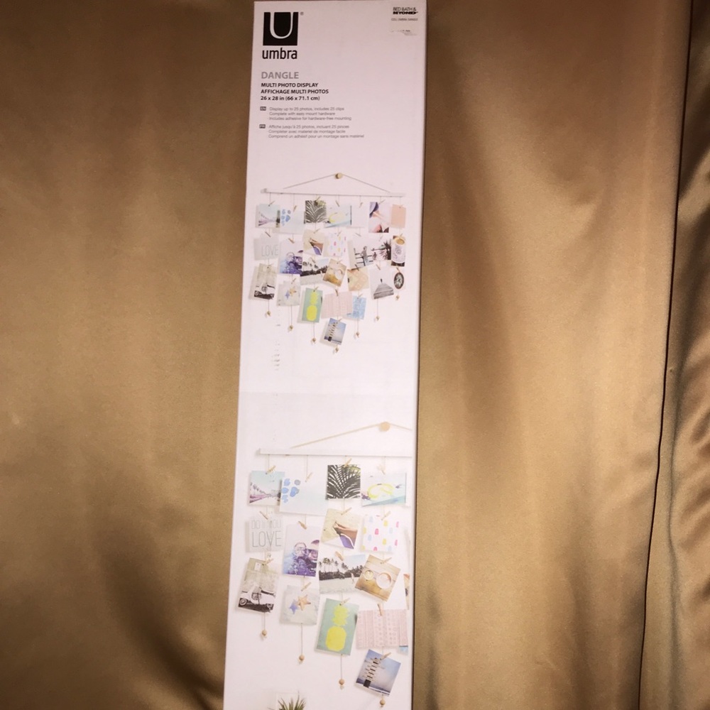 Umbra wall photo decor